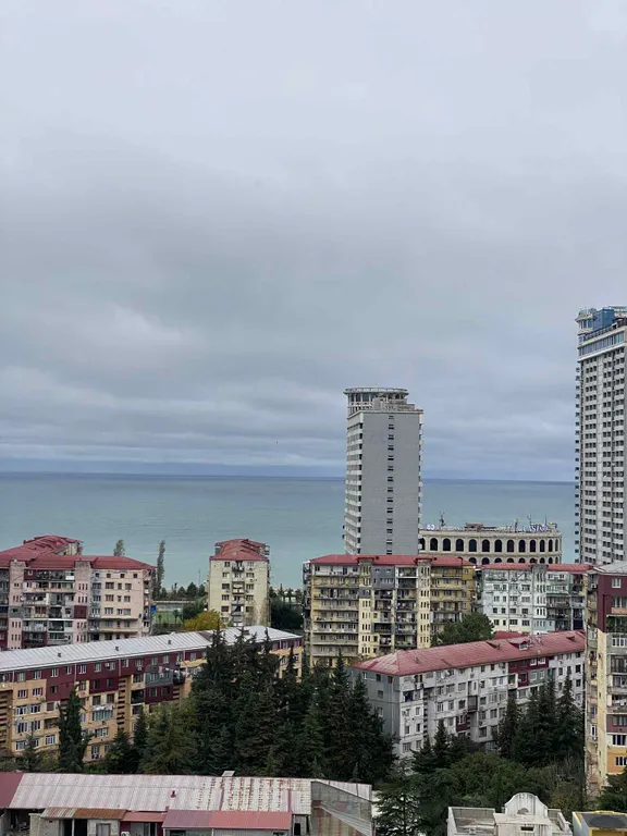 Современная 3-комнатная квартира с видом на море, новый дом