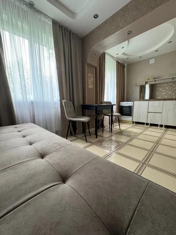 Хорошая трёхкомнатная квартира