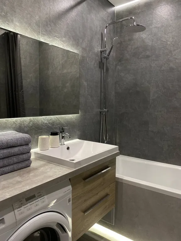 Современная двухкомнатная квартира в ЖК Кристалл