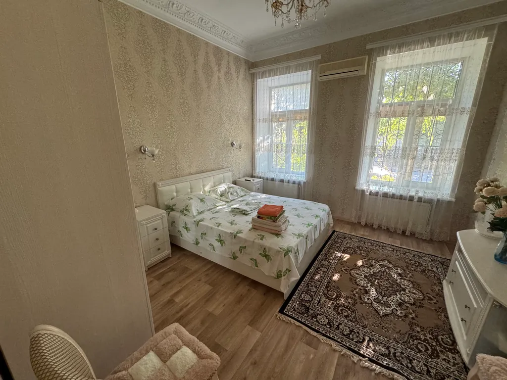 Коттедж Дом в хорошем районе, без соседей — Евпатория