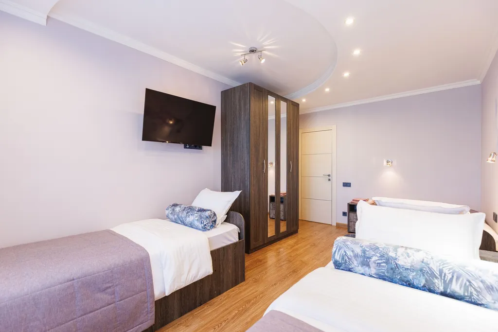 4-комнатная Квартира