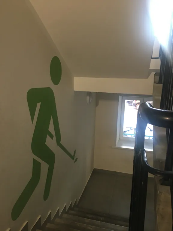 1-комнатная квартира рядом с КГЦО и МНТК