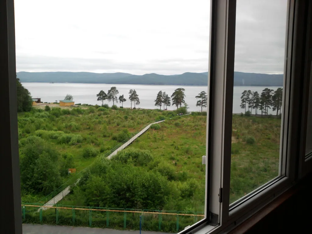 Квартира с видом на озеро Тургояк