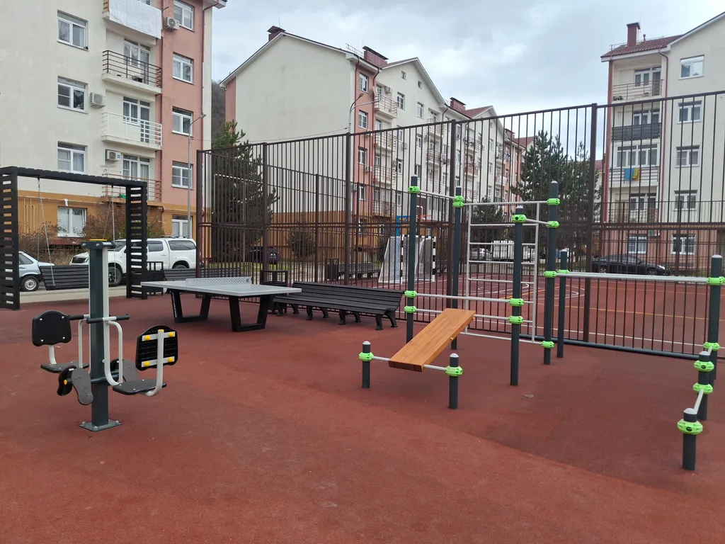 Просторная квартира с новым ремонтом для семьи в центре