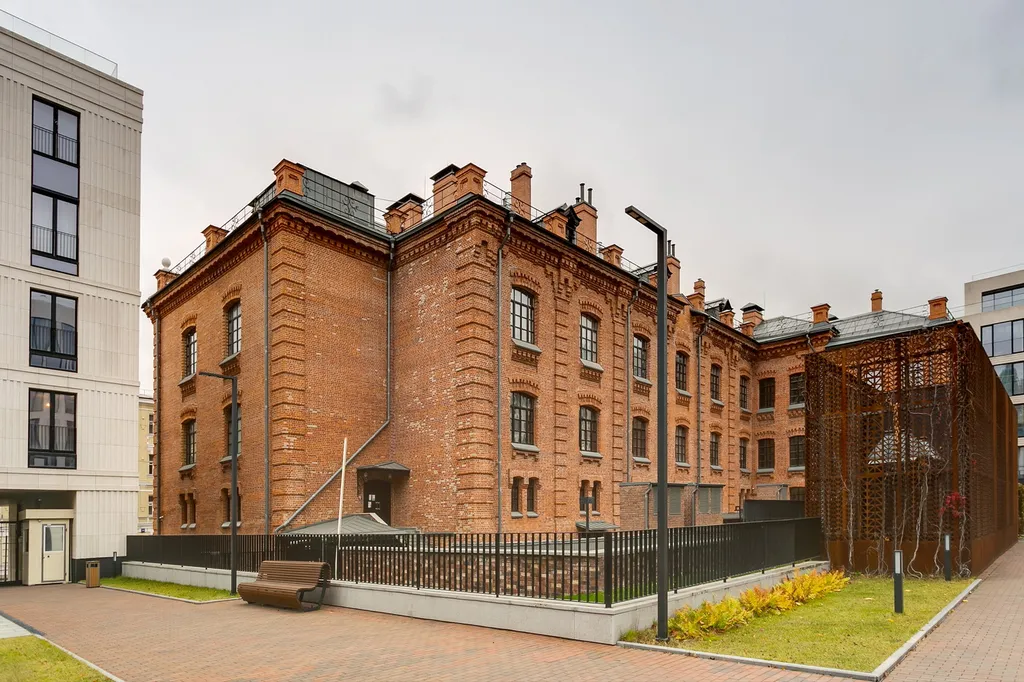 Квартира Квартира Уютный двухуровневый лофт Smart Host на острове Балчуг — Москва