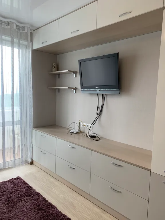 Студия с красивым видом на город и море во Владивостоке