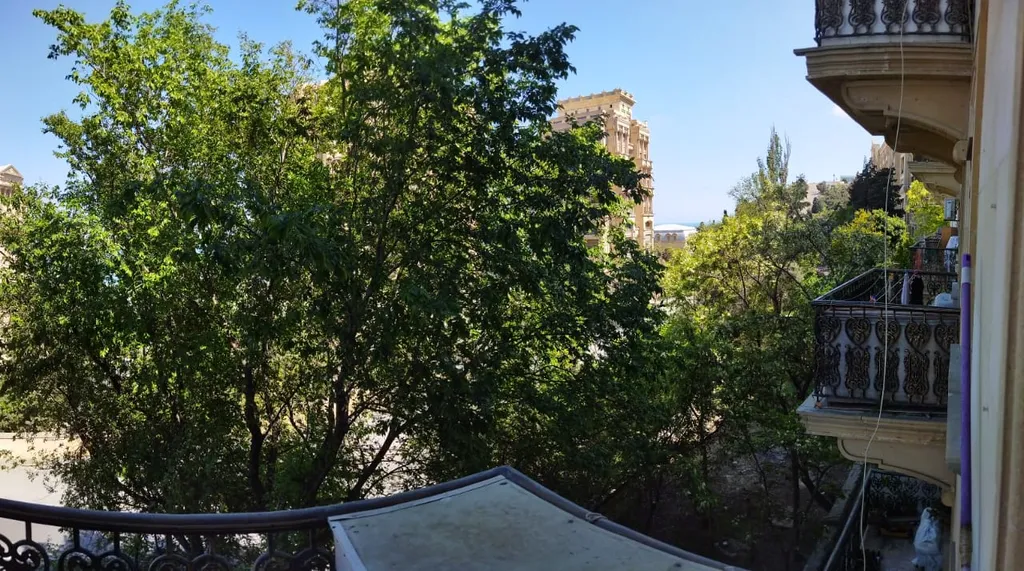 Квартира с балконом видом на море