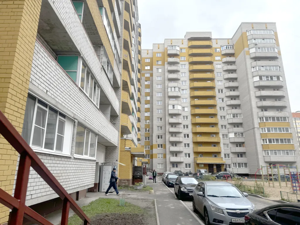 Две спальни в однокомнатной недалеко от  ТЦ "РИО"