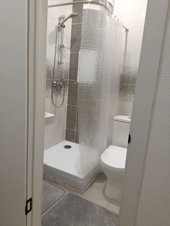 Апартаменты напротив ТЦ