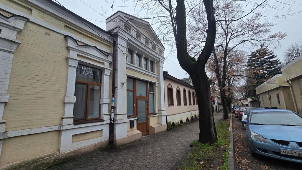 Комната в доме с историей