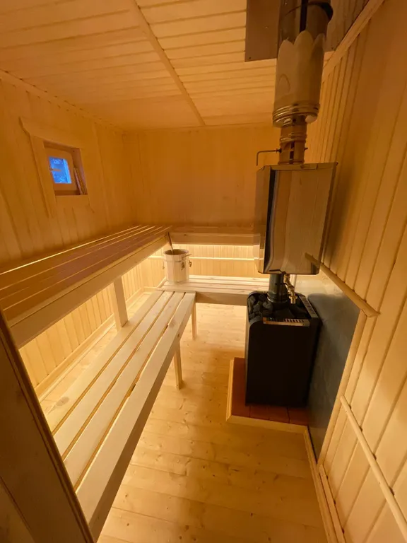 Коттедж Уютный просторный дом у лесного озера — Ларионово