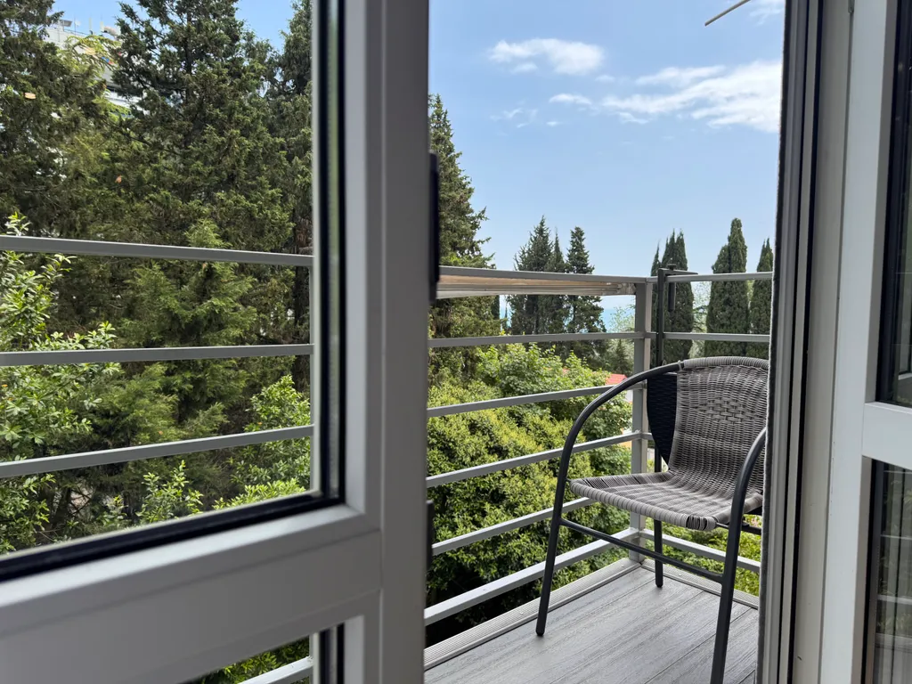 Апартаменты у моря с балконом