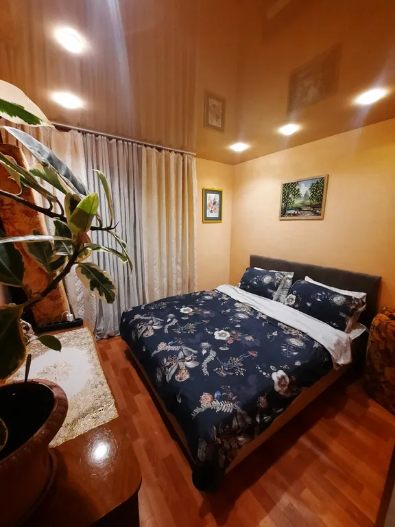 Уютная 2х комнатная квартира в центре города с кондиционером и балконо — аренда посуточно в Находка