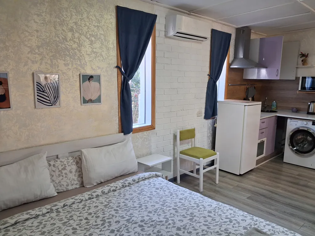 Студия с видом на горы