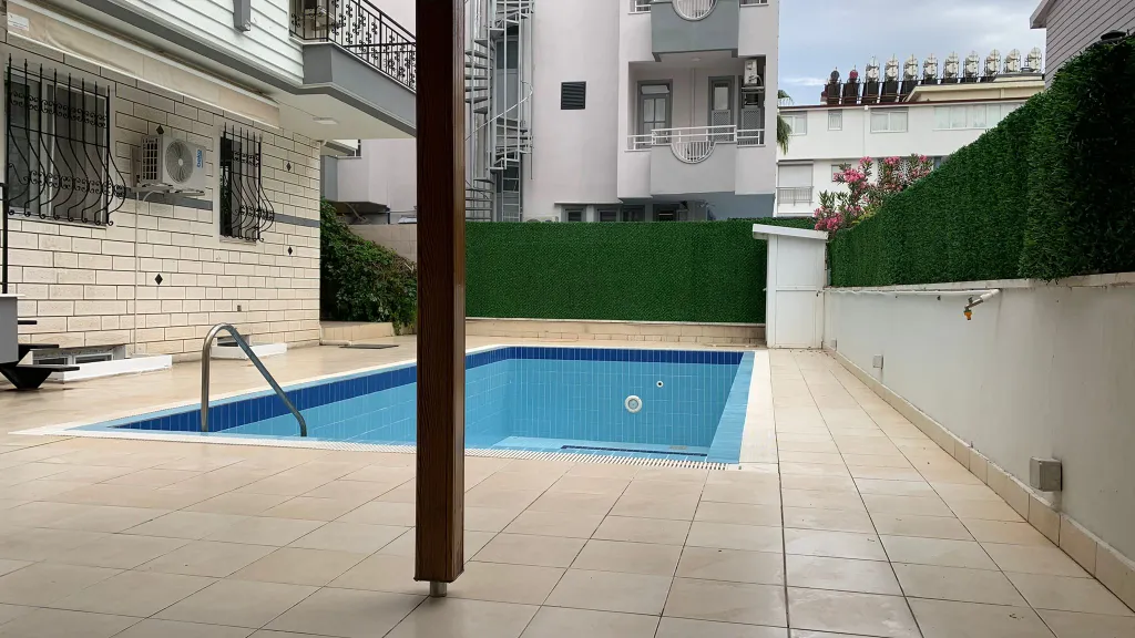 Двухуровневая квартира в 350 метрах от пляжа