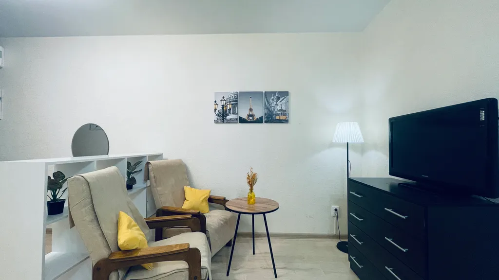 Уютная 1 - комнатная квартира