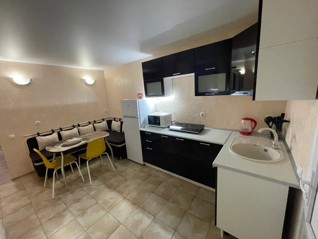 Апартаменты на берегу моря в Крыму