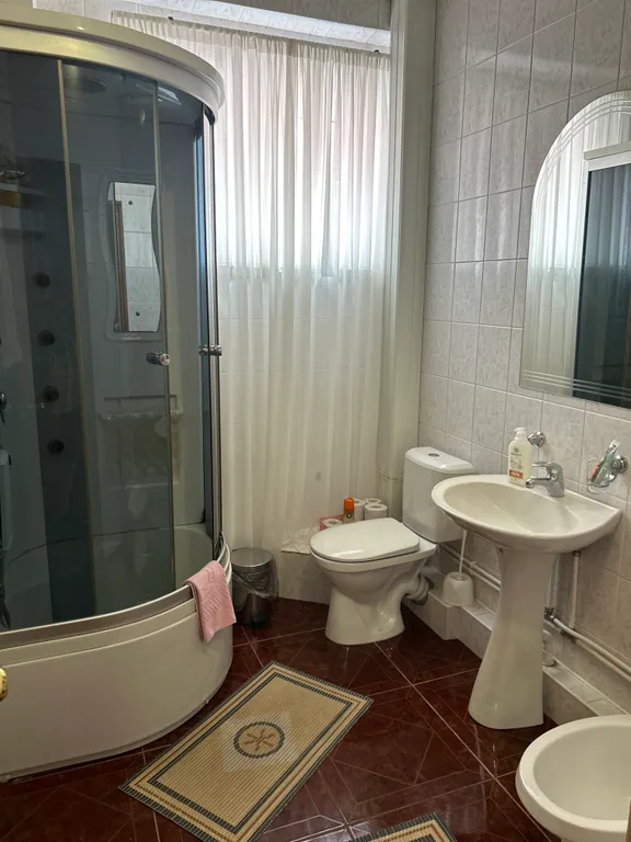 7-комнатный Дом