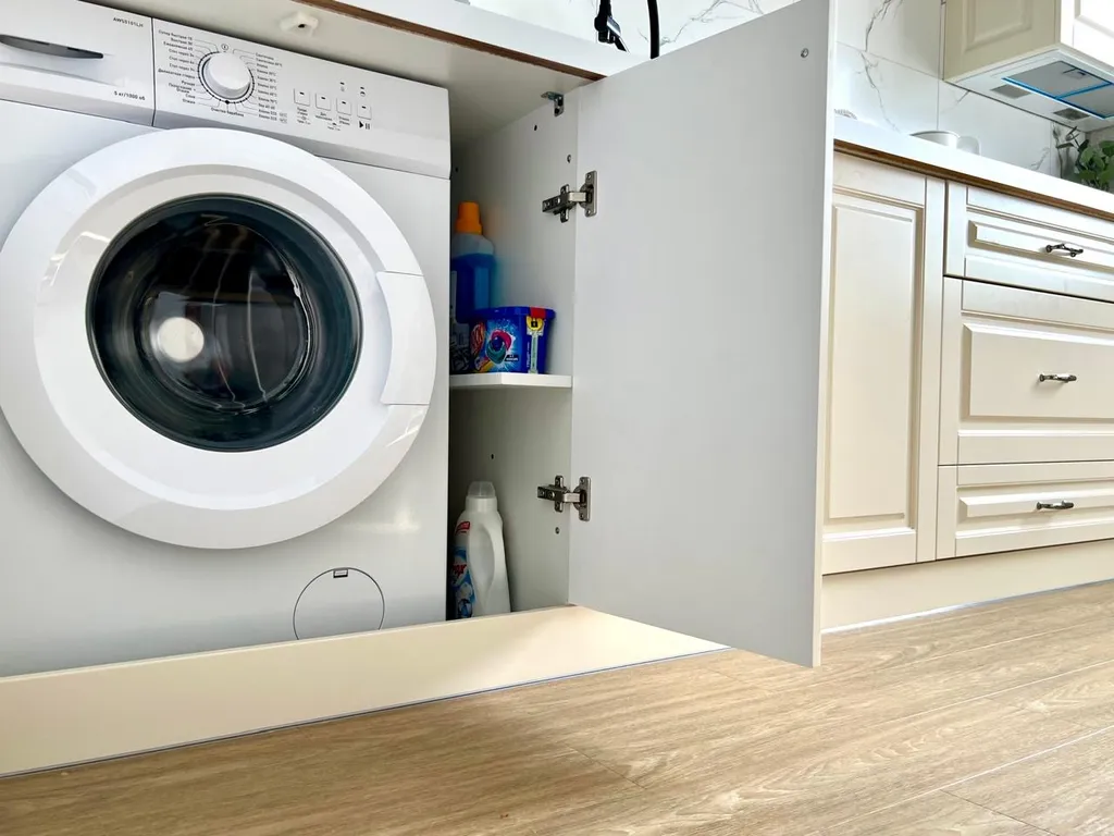 Стильный белоснежный апартамент в центре города, бесконтактный заезд