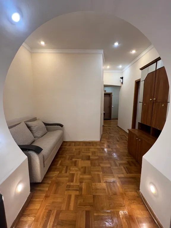 Дом с мангальной зоной  в самом центре города