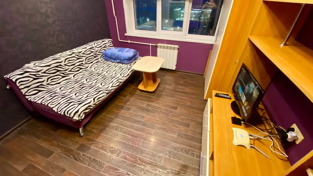 Рядом с детской больницей