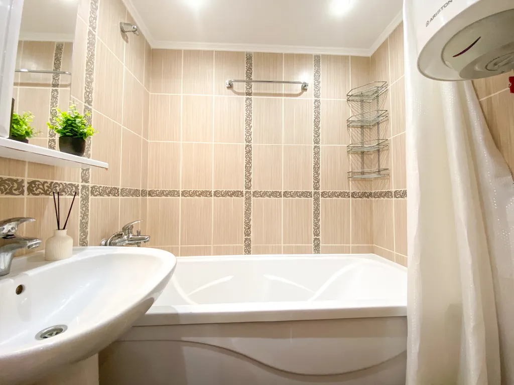 Квартира Двухкомнатная квартира тихий центр — Севастополь