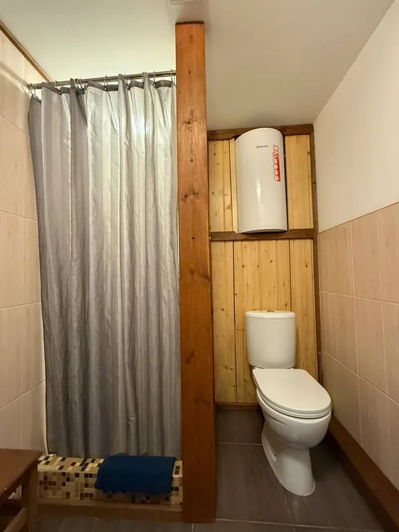 Норвежская деревня с двухспальной кроватью