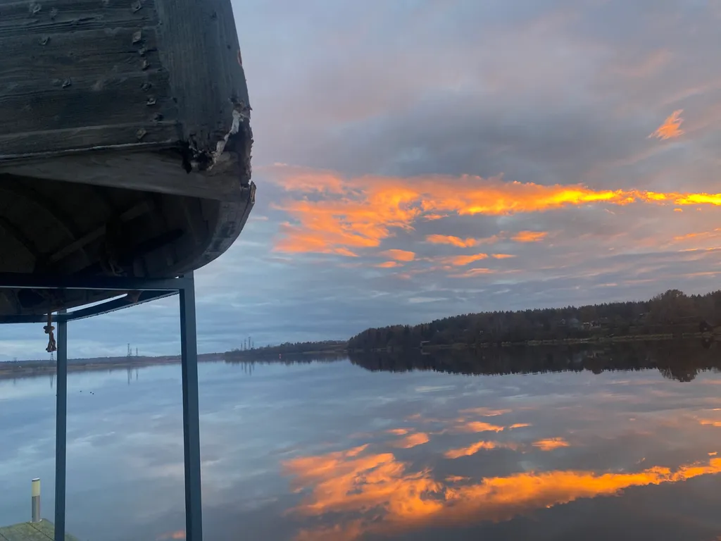 Коттедж Уютный дом на берегу реки — Новая Ладога