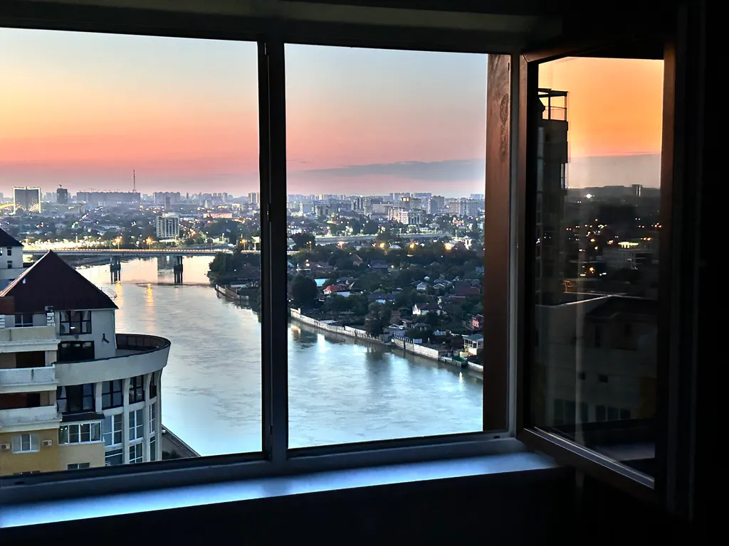 Квартира Шикарные апартаменты с прекрасным видом на реку Кубань — аренда посуточно в Краснодар