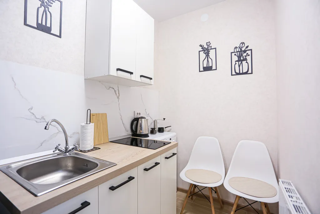 SunSet студия Цветной лев