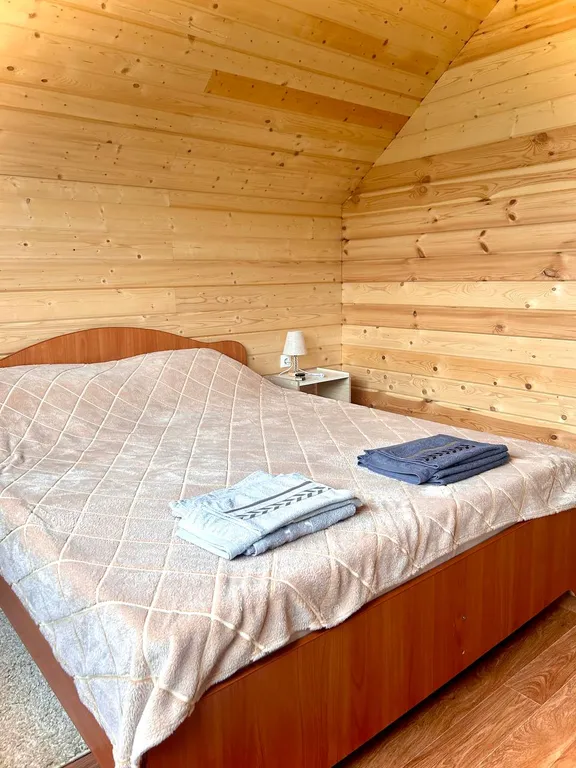 Уютный уголок у леса