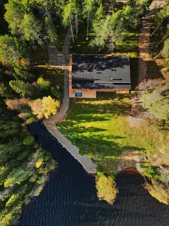 Дом в Карелии с видом на сосновый лес