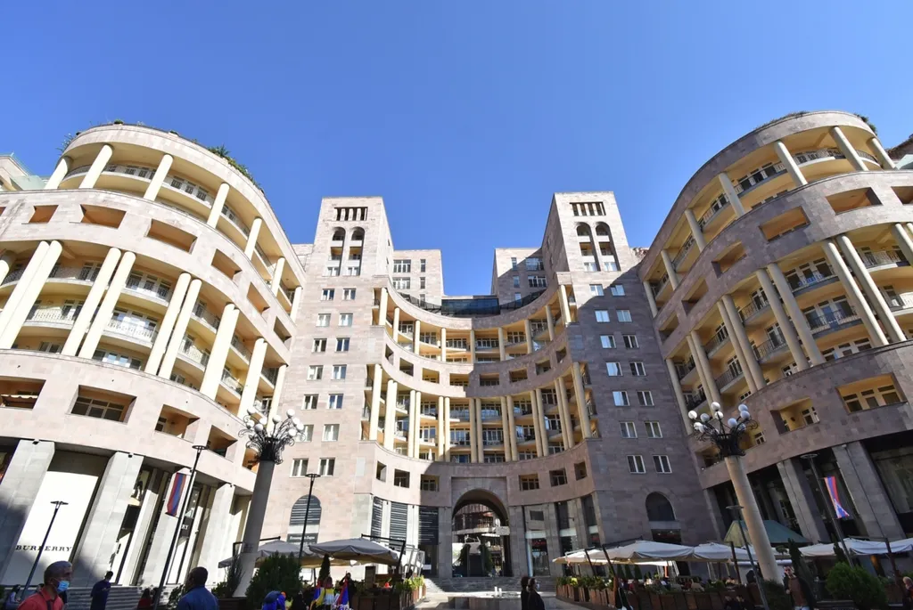 Красивая квартира — аренда посуточно в Ереван