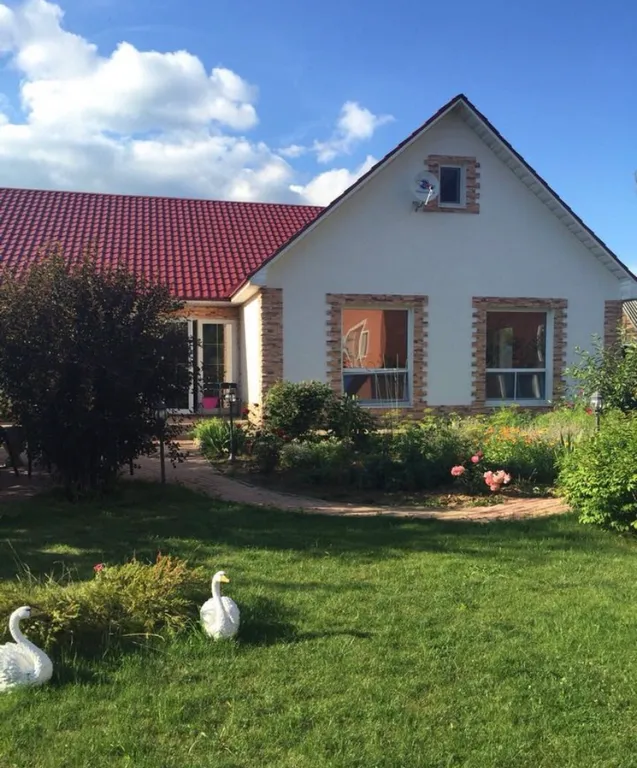 Коттедж с бассейном — аренда посуточно в Истра