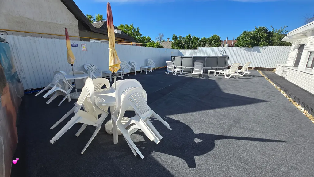 Квартира Квартира Четырёхместный номер в центре города, с зоной отдыха и бассейном — Темрюк