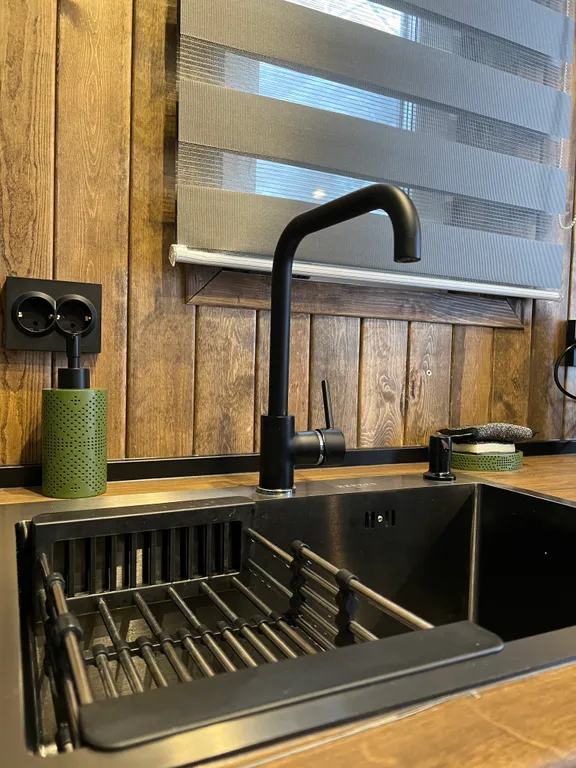 Коттедж Дизайнерский дом в лесу с одной спальней — Шерегеш