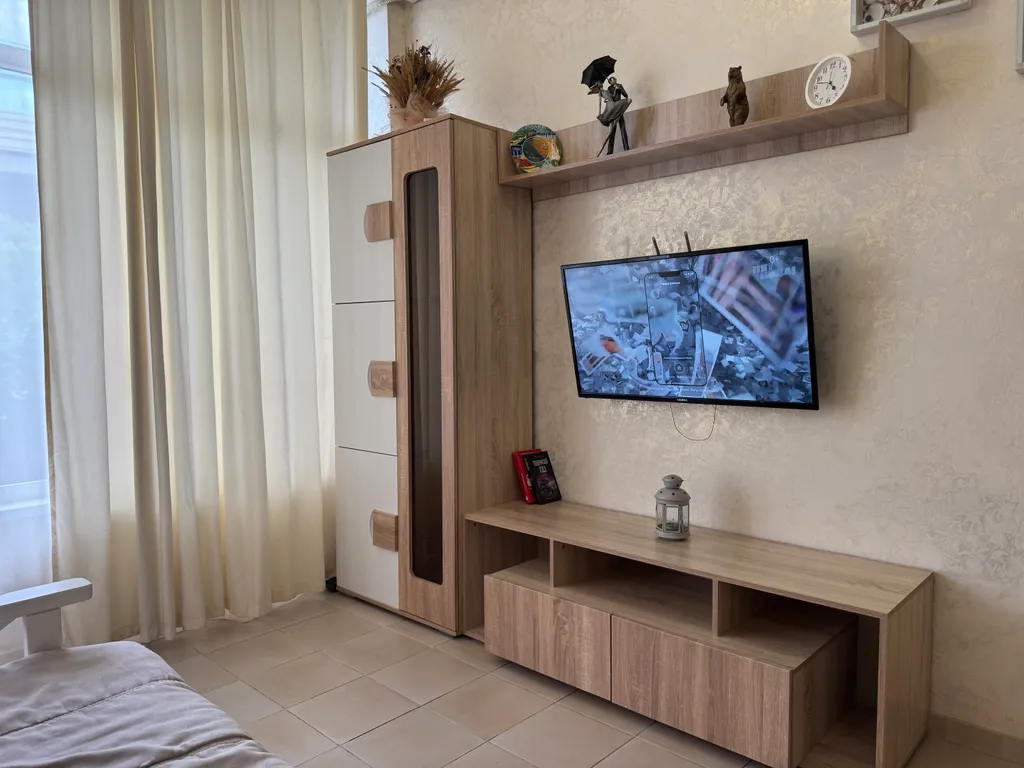 Квартира Уютная белая квартира на берегу Чёрного моря — Адлер