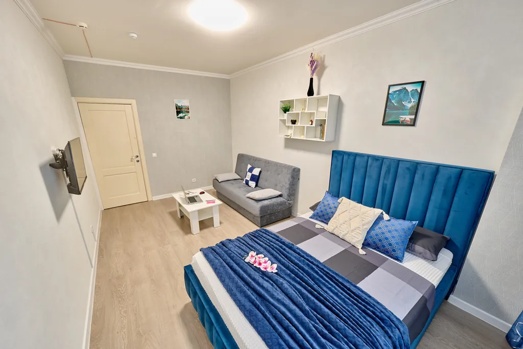 Евродвушка с балконом на 19 этаже вместительность на 6 человек