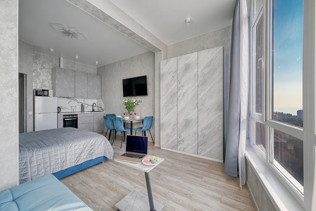 Студия с видом на море