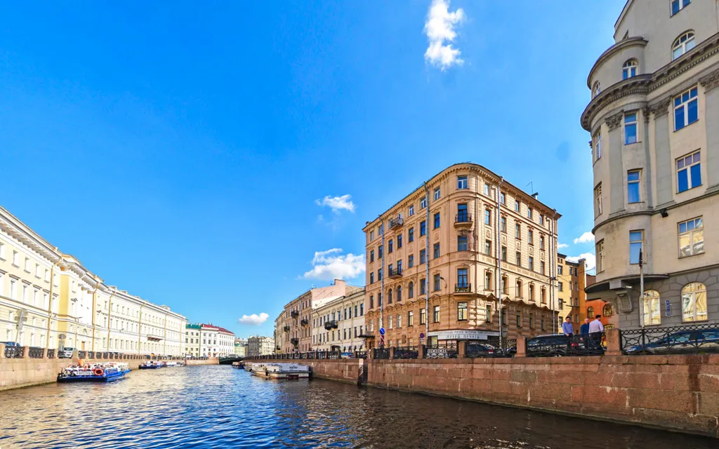 Квартира Квартира 2 спальни+ 2 су и парковкой в самом центре — Санкт-Петербург