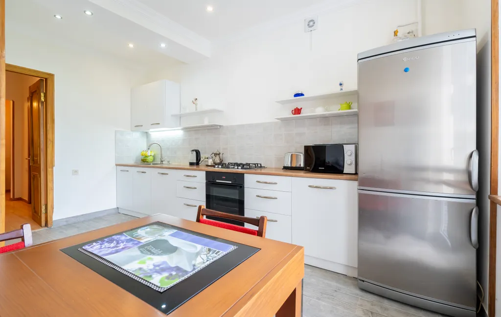 Просторный апартамент возле парка в центре Ваке