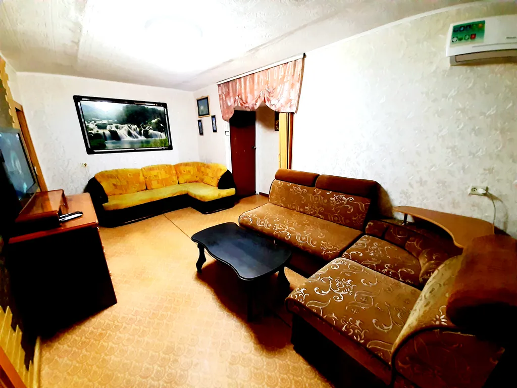 Квартира рядом с аэропортом (7 спальных мест)