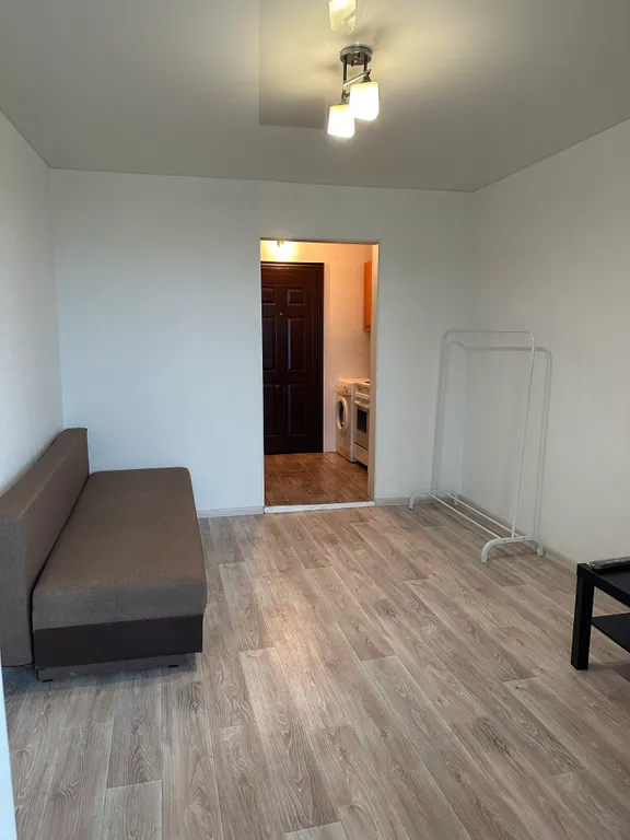 Гостинка с балконом в Первомайском р-не