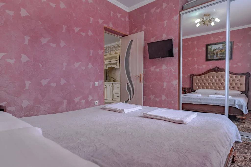 Квартира 2-комнатная Квартира — Адлер