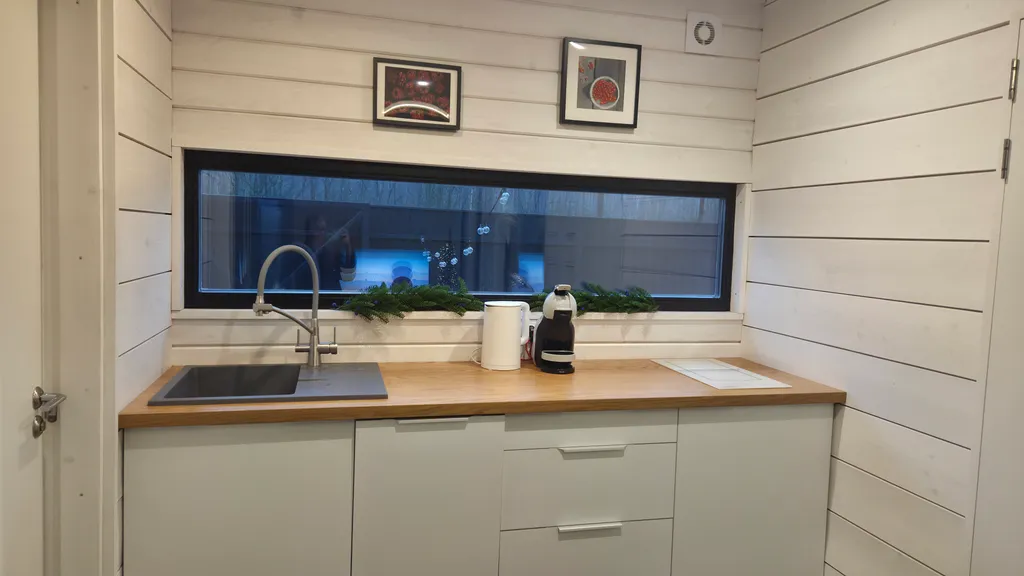 Коттедж под соснами