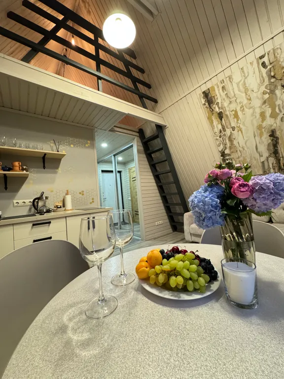 Уютное шале на берегу ручья с баней и купелью на уединенной террасе