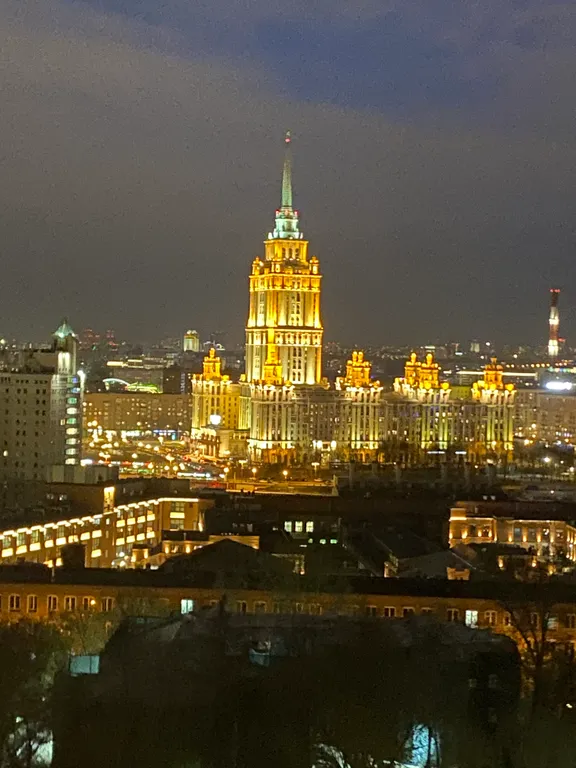 Апартамент с видом на башни Москва Сити