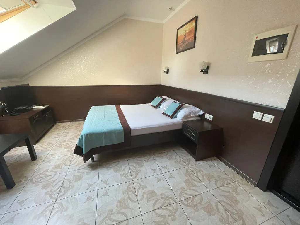 Мансардный 2-местный номер