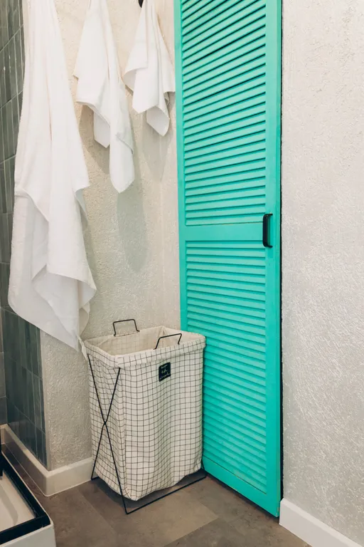 Треугольный дом.