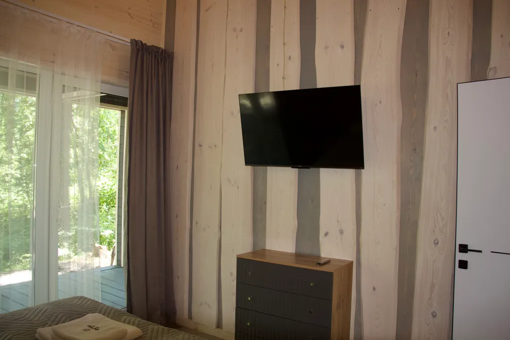 Четырехместный летний дом, Шале в лесу двухкомнатный